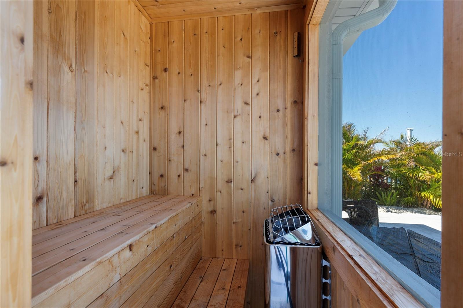 631 HARBOR IS, CLEARWATER BEACH, FL, 33767