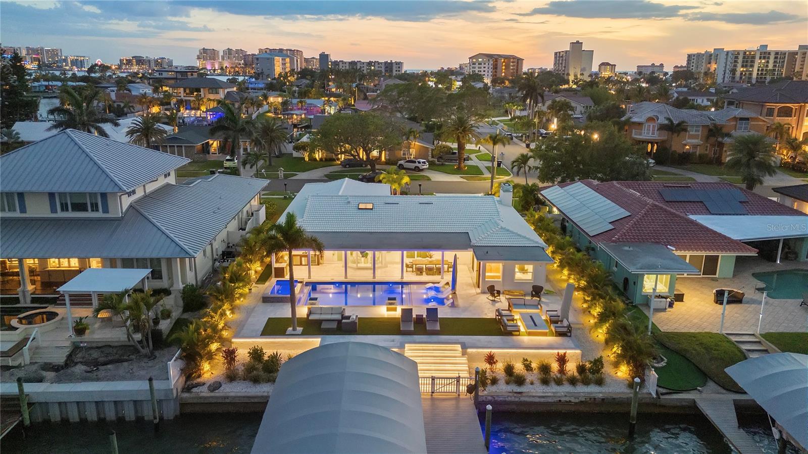 631 HARBOR IS, CLEARWATER BEACH, FL, 33767