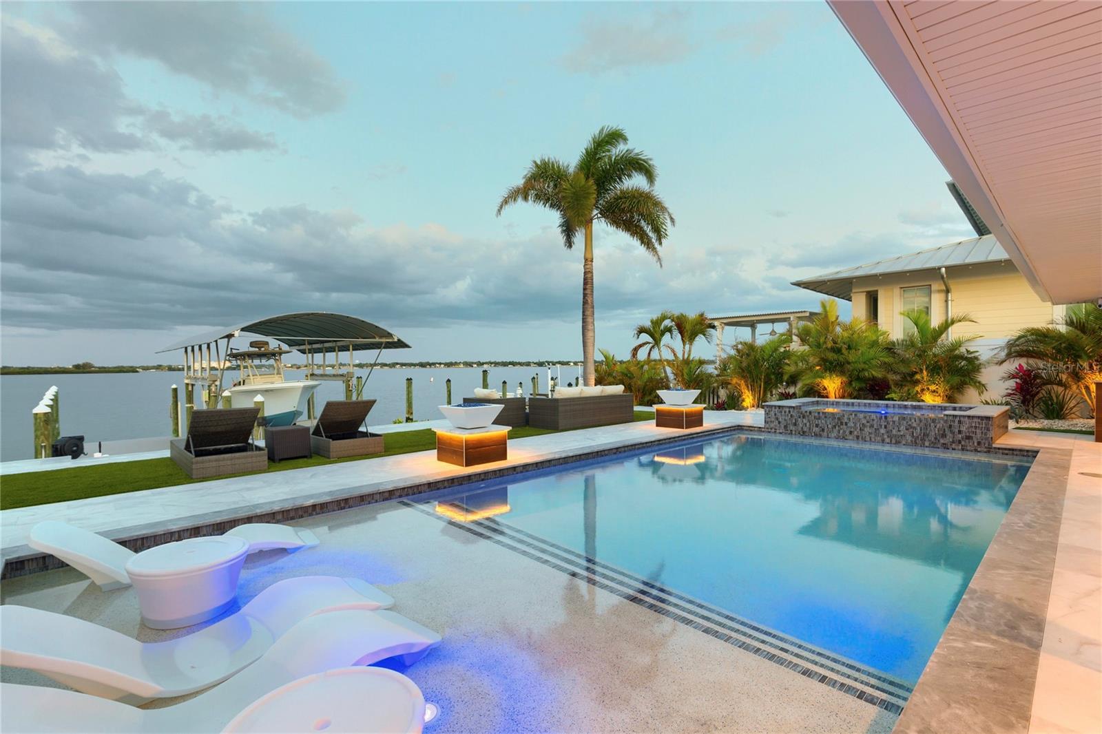 631 HARBOR IS, CLEARWATER BEACH, FL, 33767