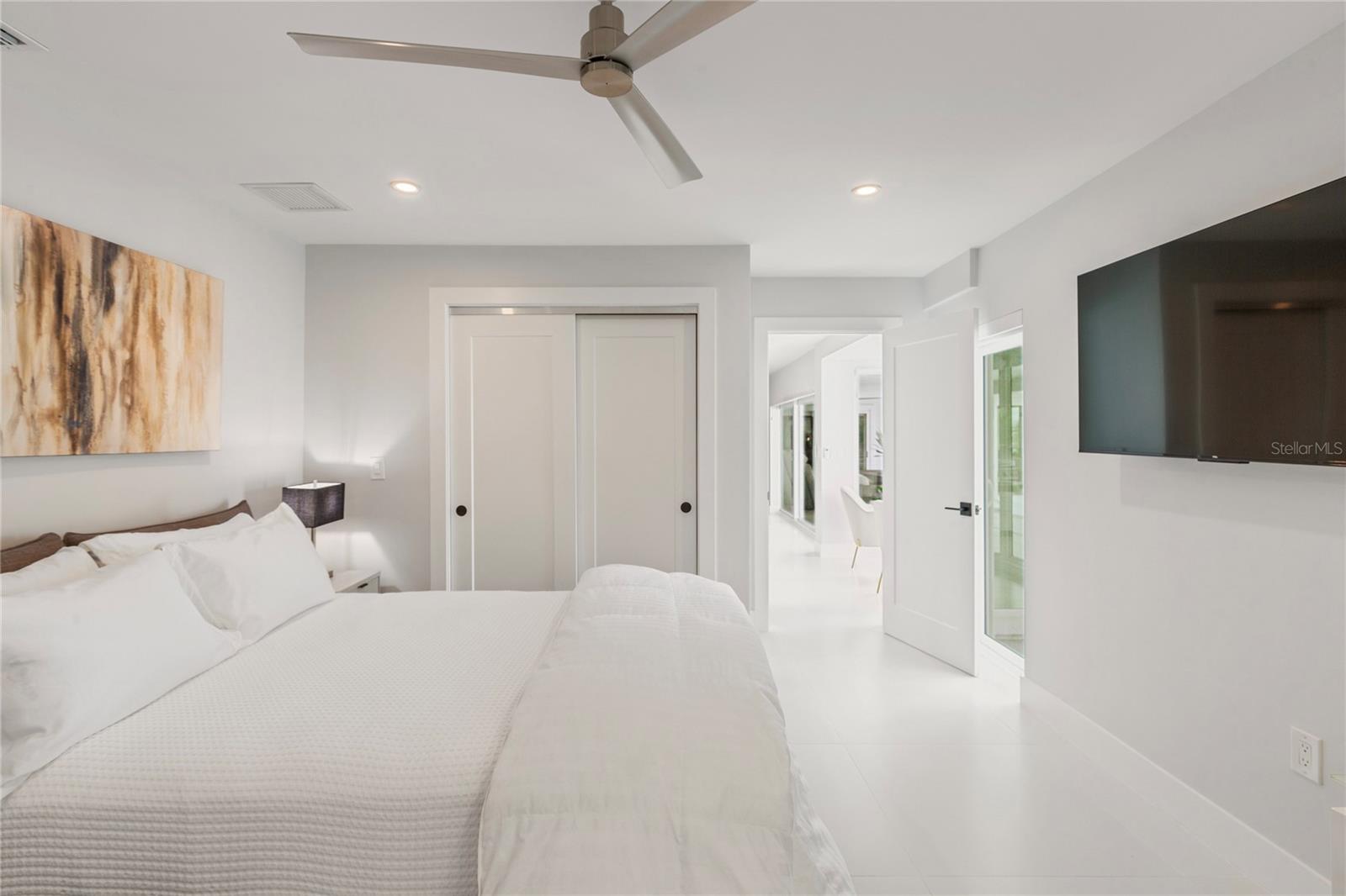 631 HARBOR IS, CLEARWATER BEACH, FL, 33767