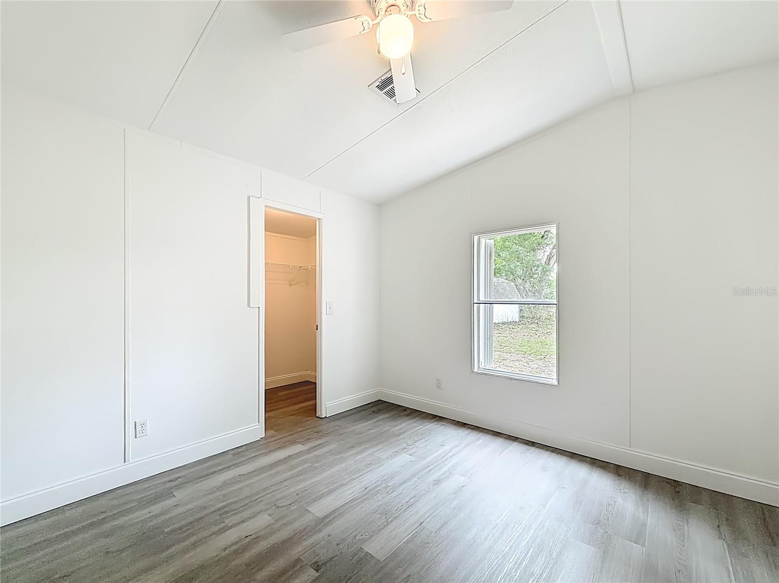 8331 COUNTY ROAD 109, LADY LAKE, FL, 32159