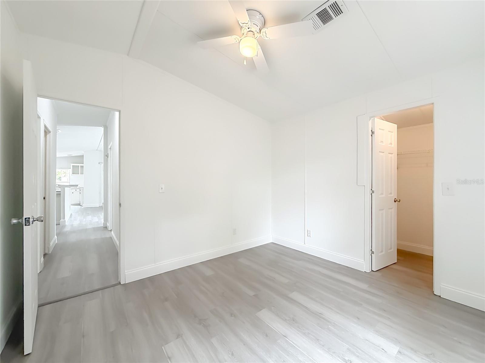 8331 COUNTY ROAD 109, LADY LAKE, FL, 32159