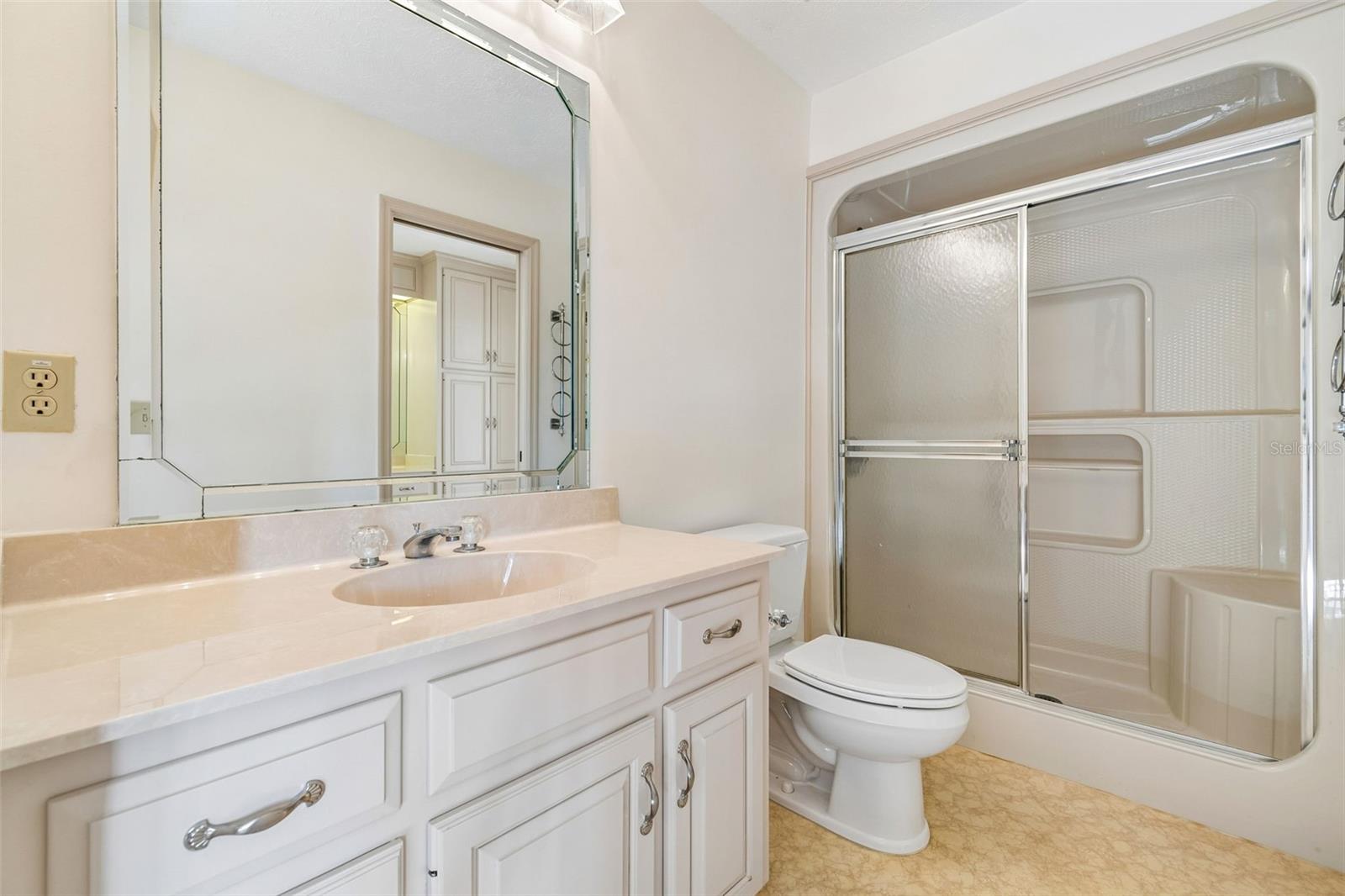 2708 BELL SHOALS RD, BRANDON, FL, 33511