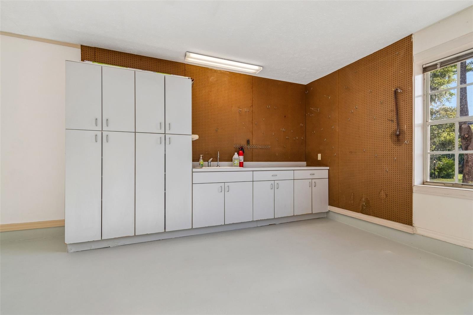 2708 BELL SHOALS RD, BRANDON, FL, 33511