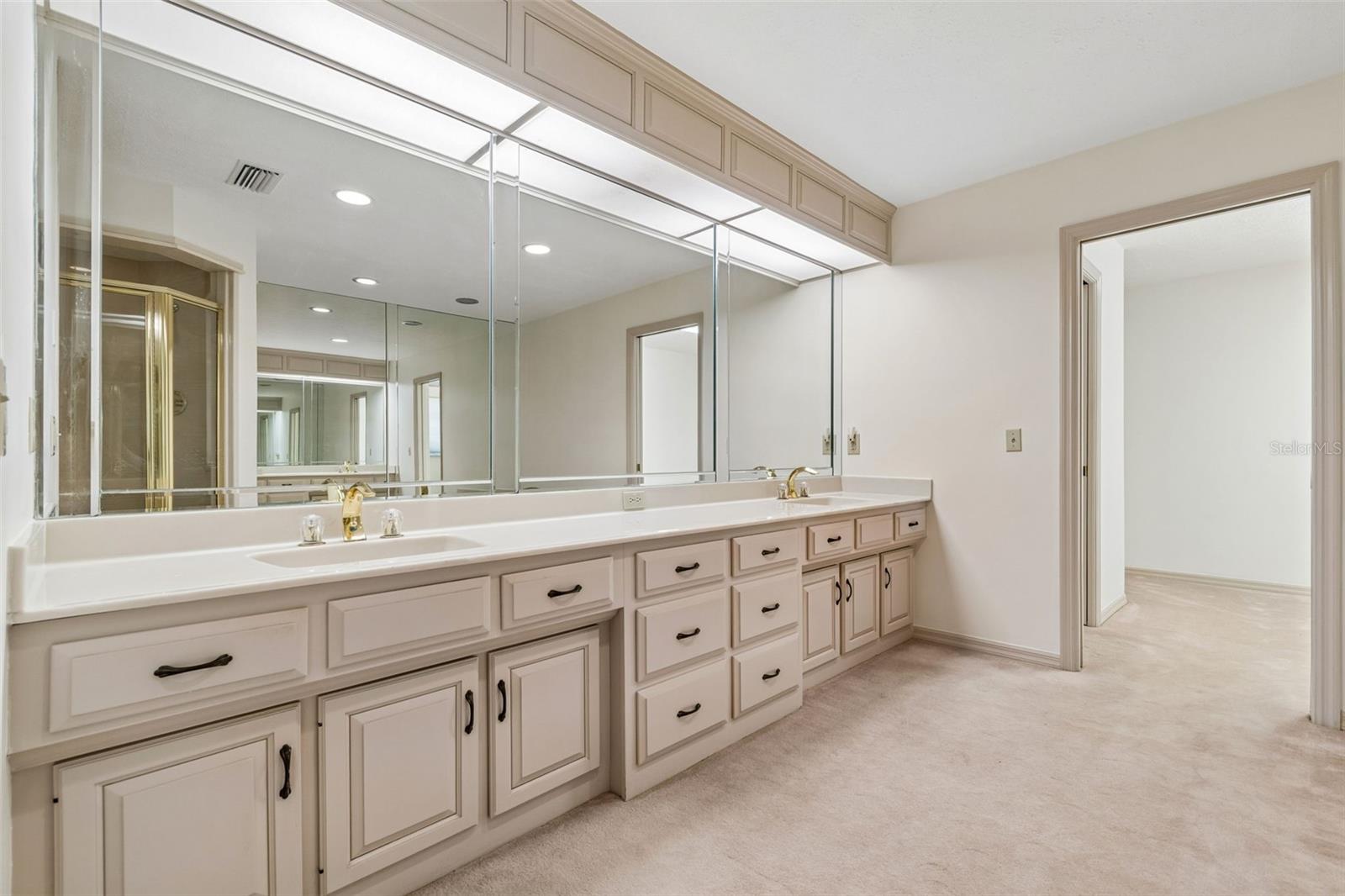 2708 BELL SHOALS RD, BRANDON, FL, 33511