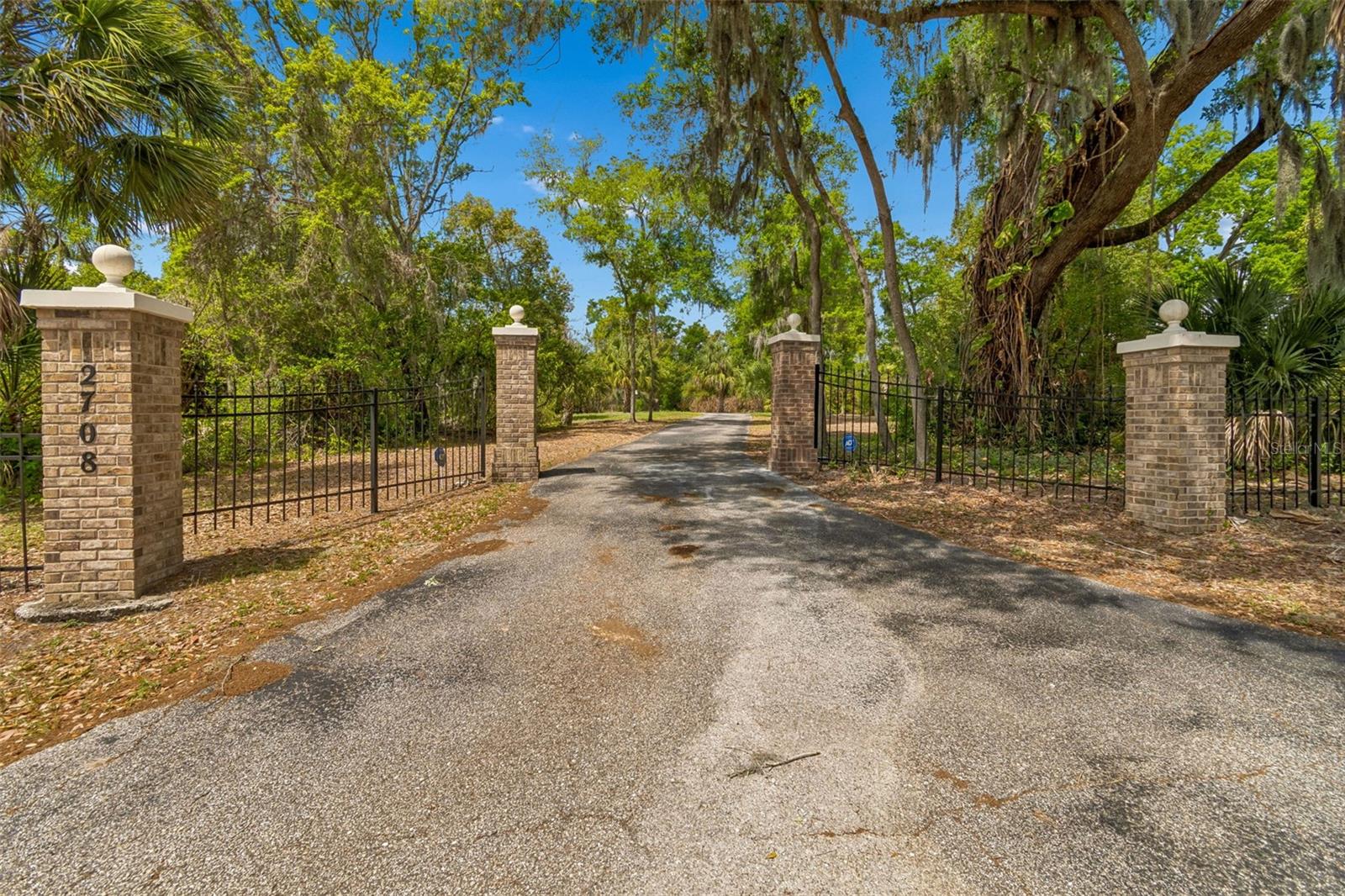 2708 BELL SHOALS RD, BRANDON, FL, 33511