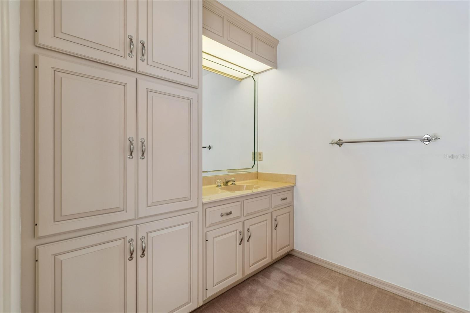 2708 BELL SHOALS RD, BRANDON, FL, 33511