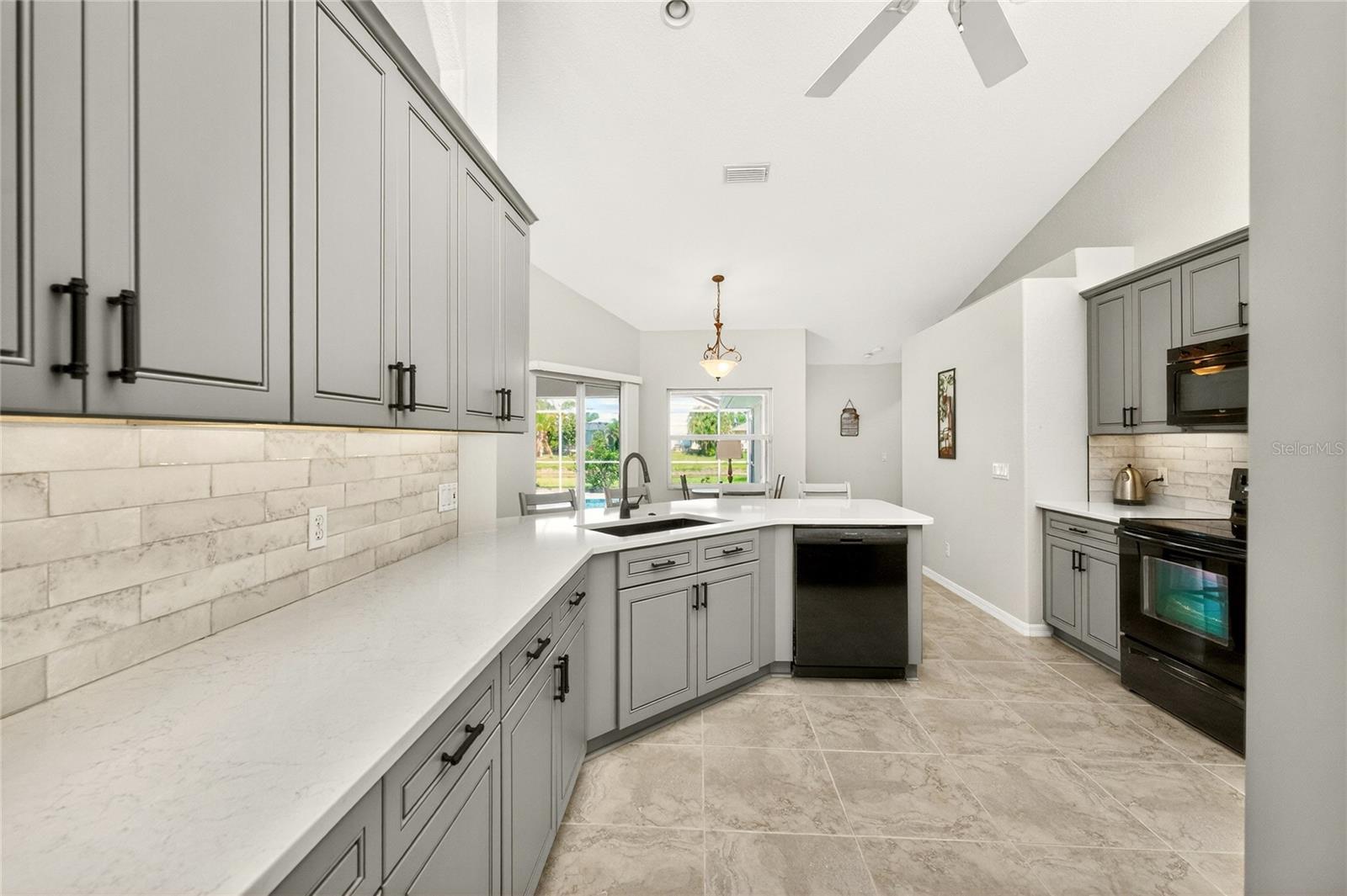 1054 BOUNDARY BLVD, ROTONDA WEST, FL, 33947
