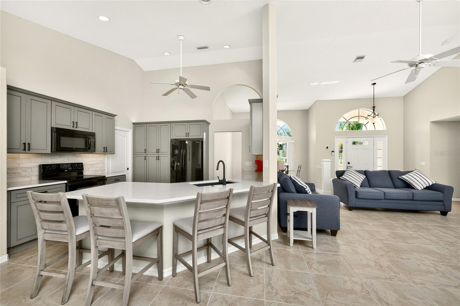 1054 BOUNDARY BLVD, ROTONDA WEST, FL, 33947