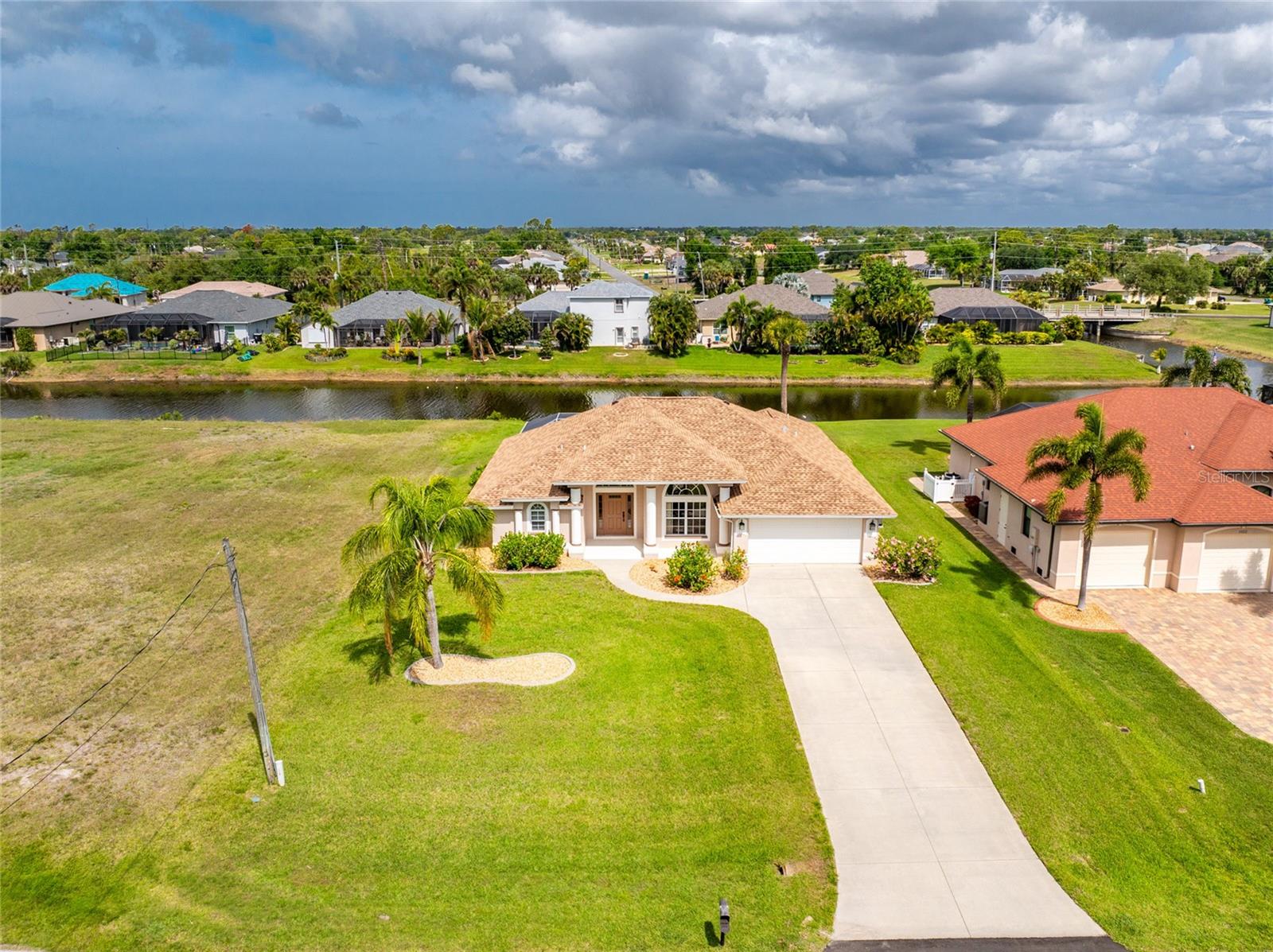 1054 BOUNDARY BLVD, ROTONDA WEST, FL, 33947