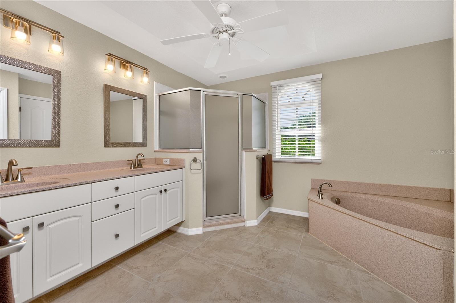 1054 BOUNDARY BLVD, ROTONDA WEST, FL, 33947