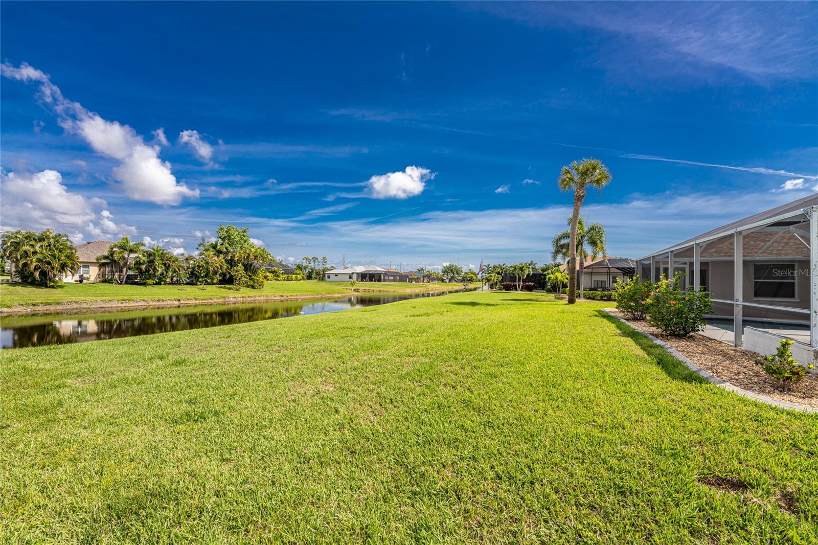 1054 BOUNDARY BLVD, ROTONDA WEST, FL, 33947