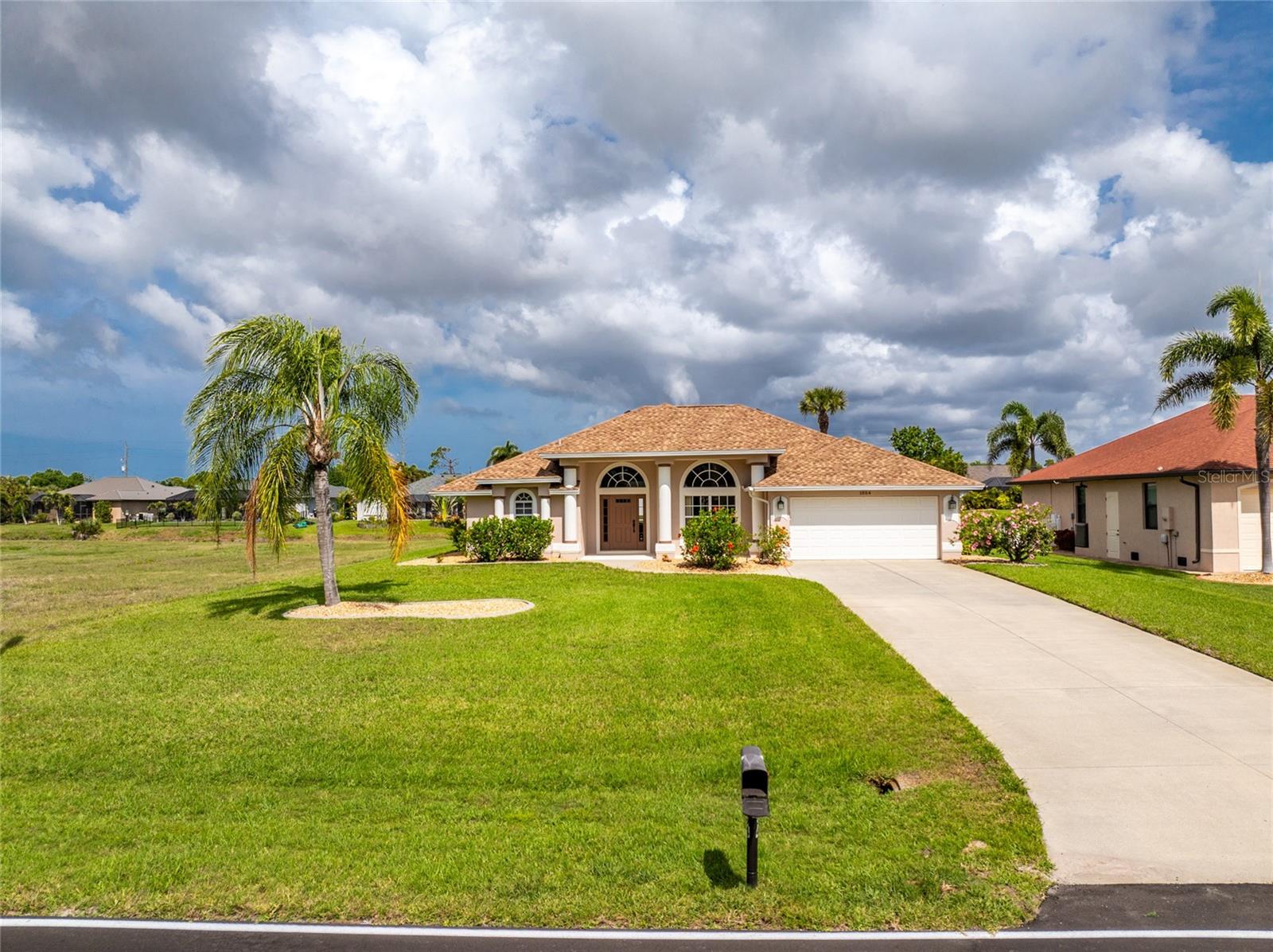 1054 BOUNDARY BLVD, ROTONDA WEST, FL, 33947