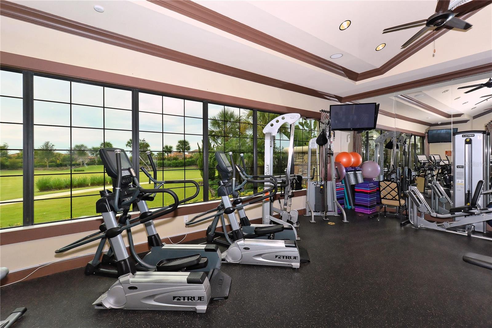 5010 TIVOLI RUN, BRADENTON, FL, 34211