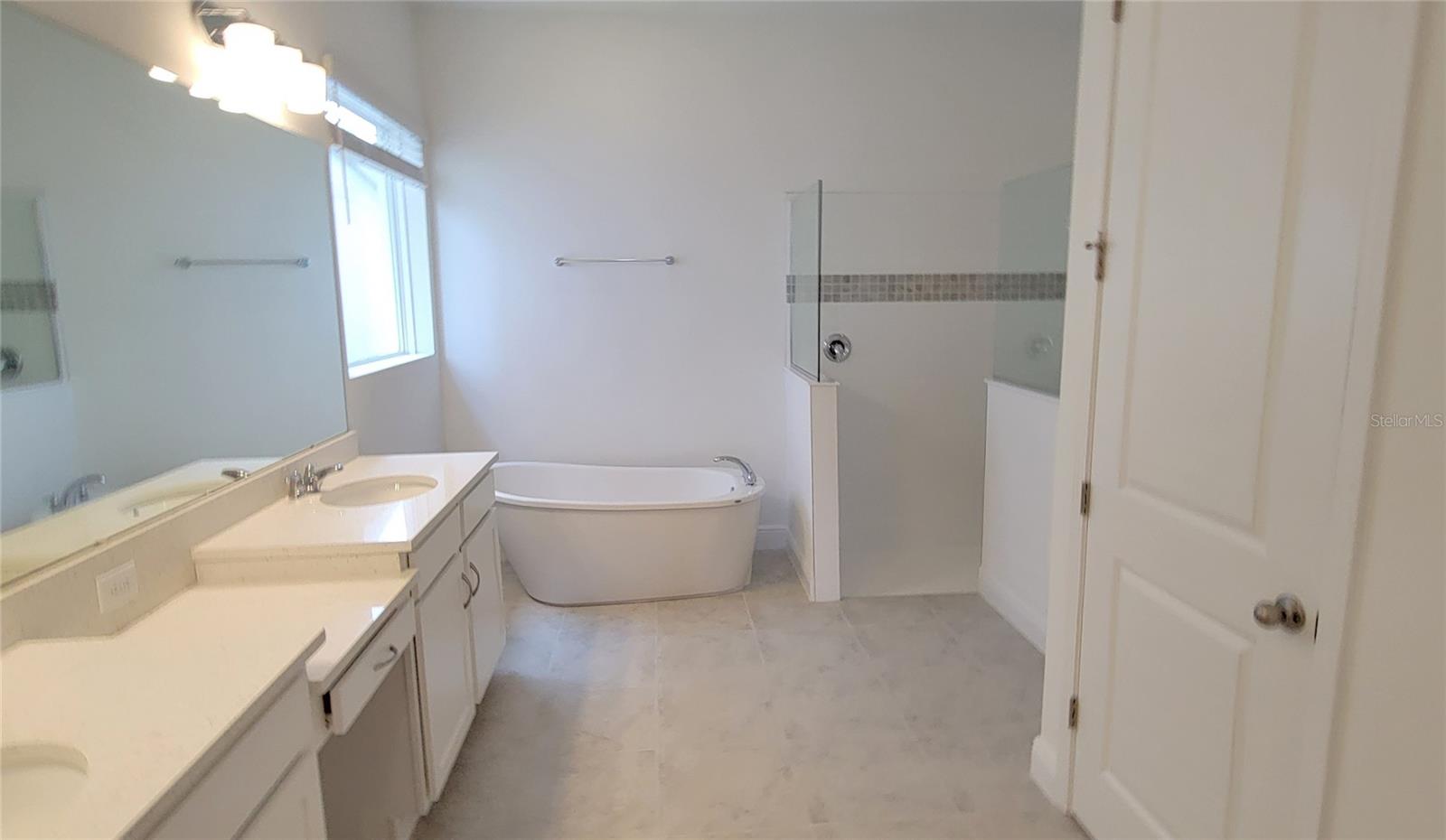 15142 LAKE BESSIE LOOP, WINTER GARDEN, FL, 34787