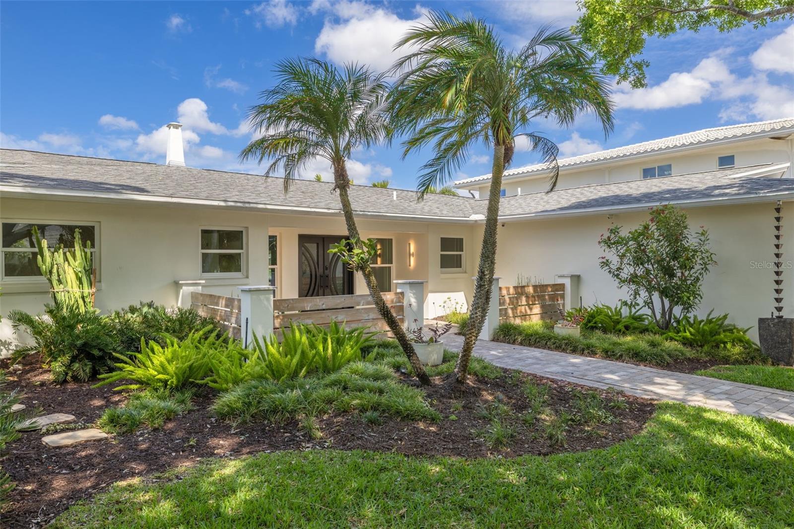 3932 VERSAILLES DR, TAMPA, FL, 33634