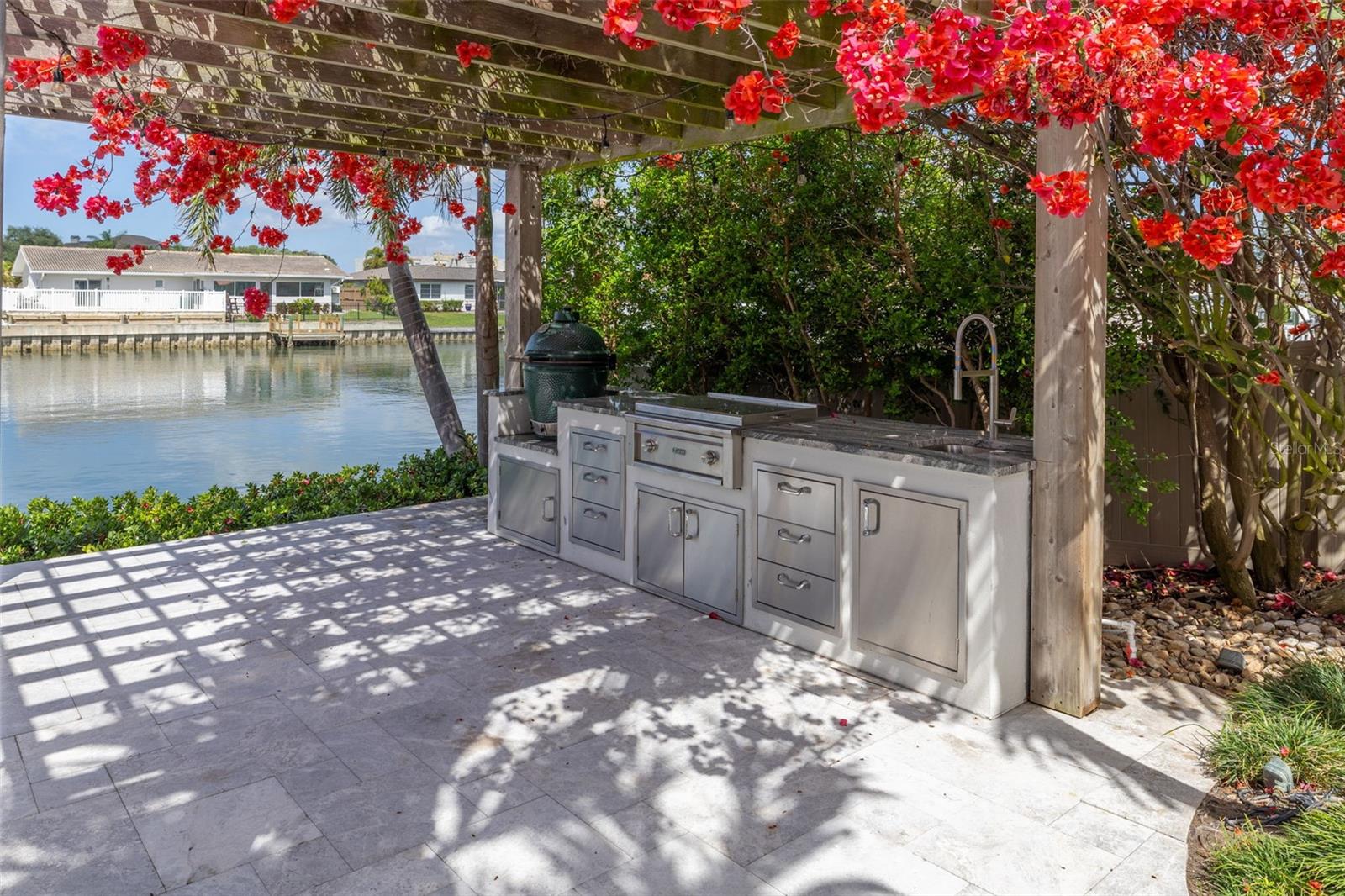 3932 VERSAILLES DR, TAMPA, FL, 33634