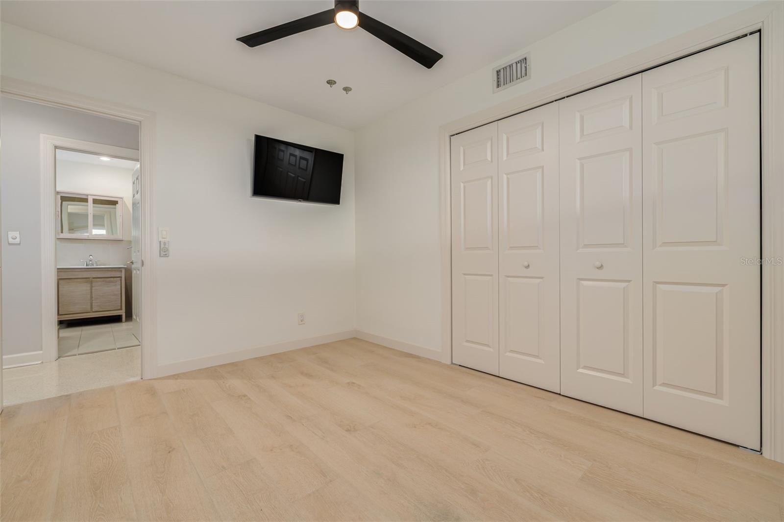 3932 VERSAILLES DR, TAMPA, FL, 33634