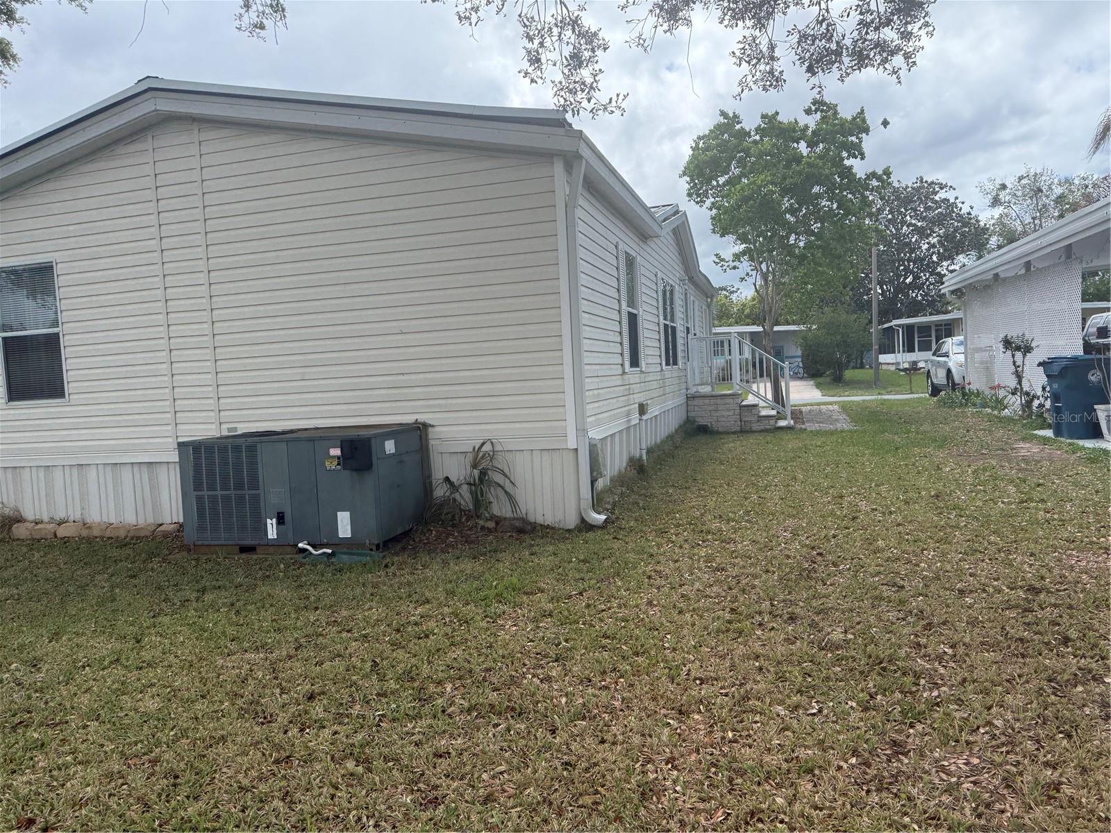8044 WESTERN CIRCLE DR, BROOKSVILLE, FL, 34613