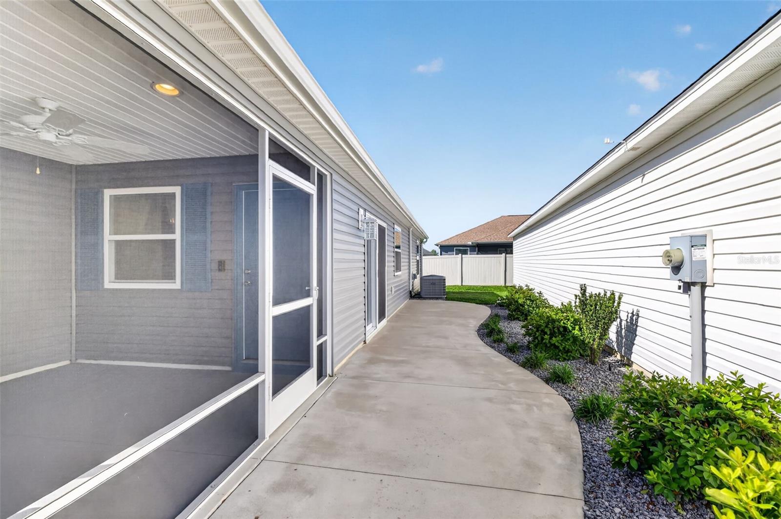 5608 MINDY PL, THE VILLAGES, FL, 32163