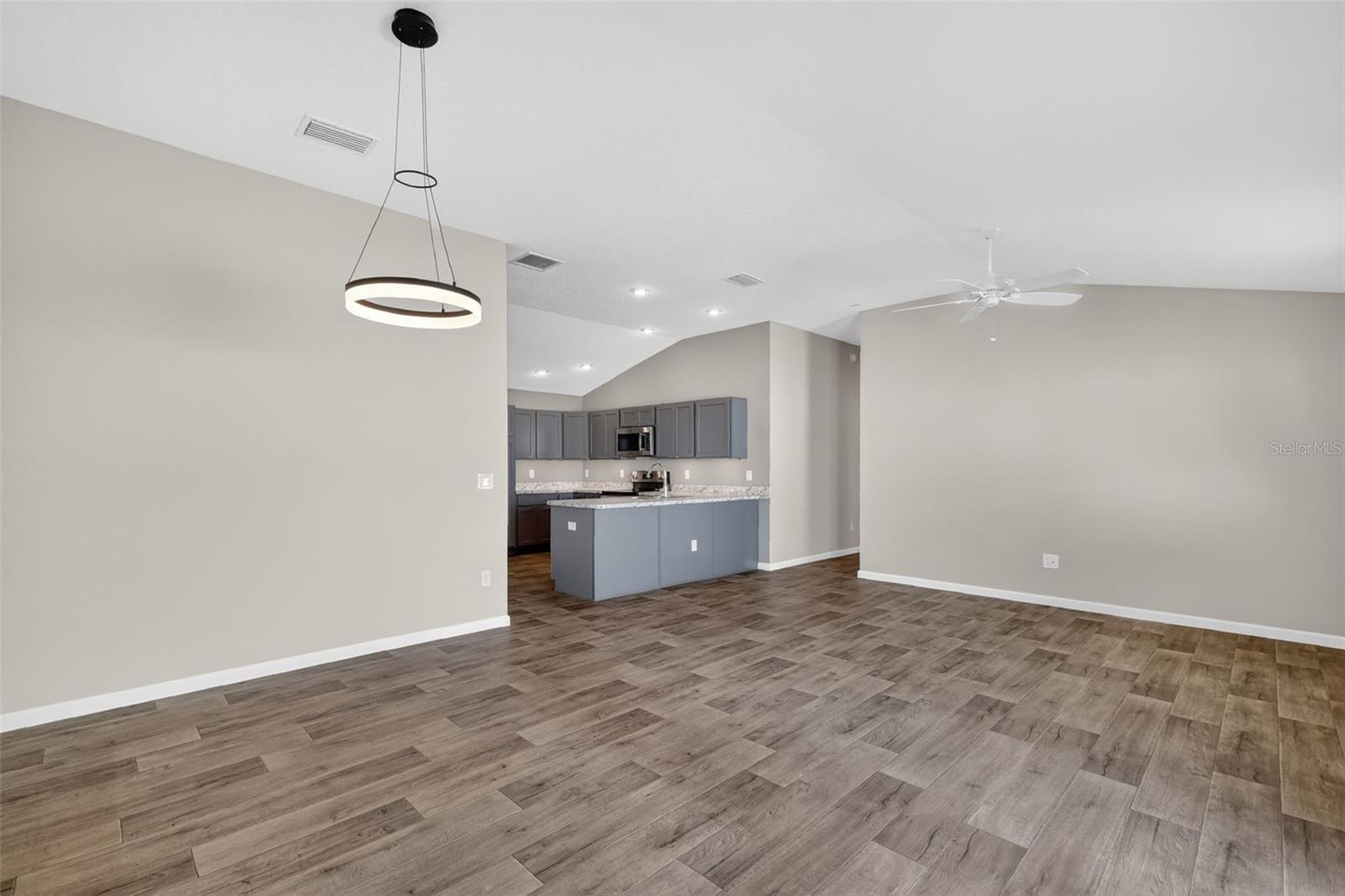 5608 MINDY PL, THE VILLAGES, FL, 32163