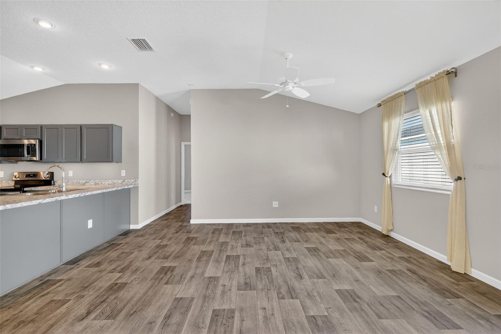 5608 MINDY PL, THE VILLAGES, FL, 32163