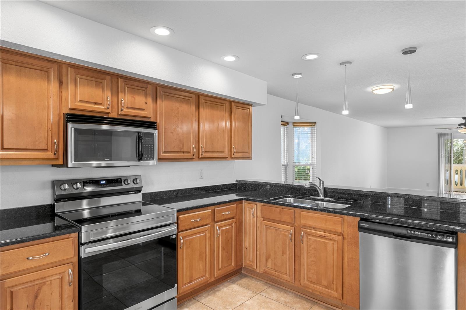10399 PARADISE BLVD #106B, TREASURE ISLAND, FL, 33706
