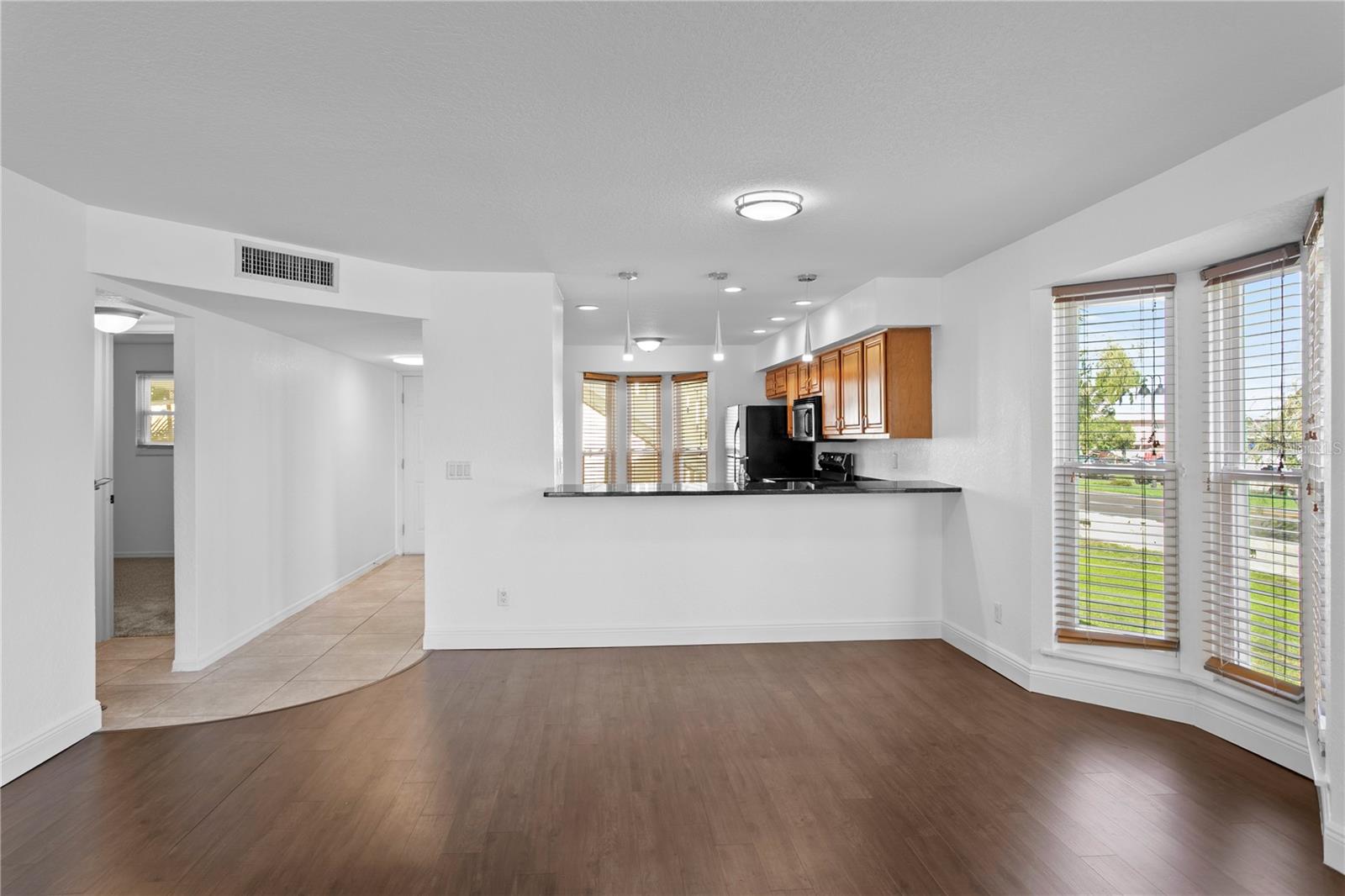 10399 PARADISE BLVD #106B, TREASURE ISLAND, FL, 33706
