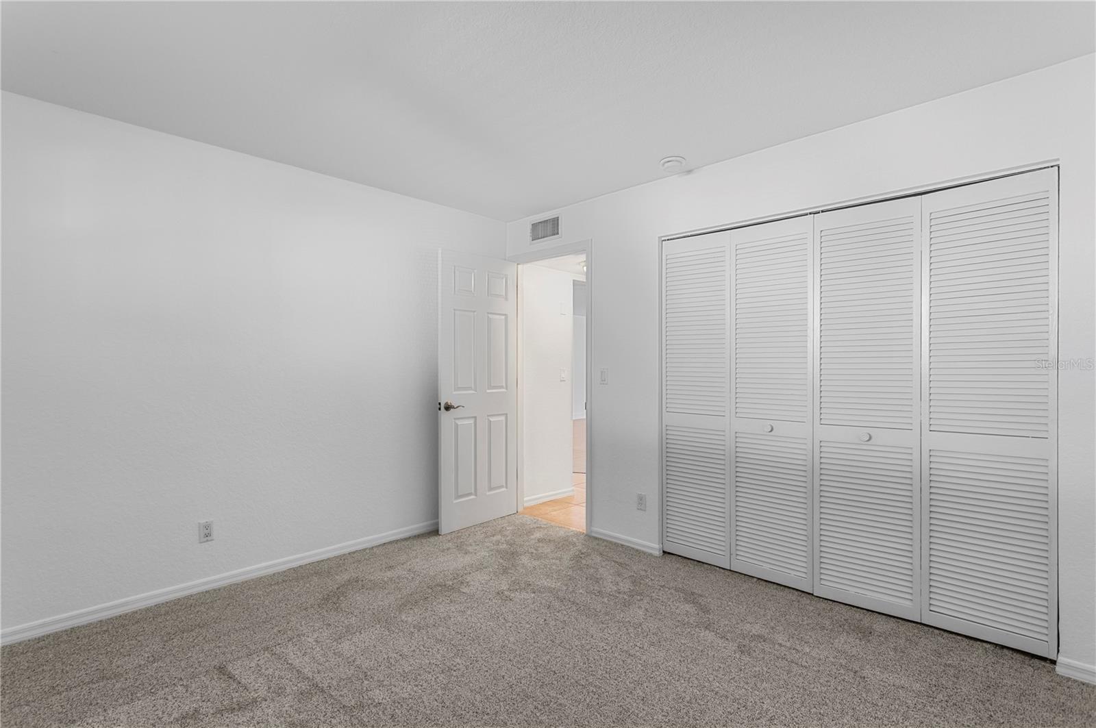 10399 PARADISE BLVD #106B, TREASURE ISLAND, FL, 33706