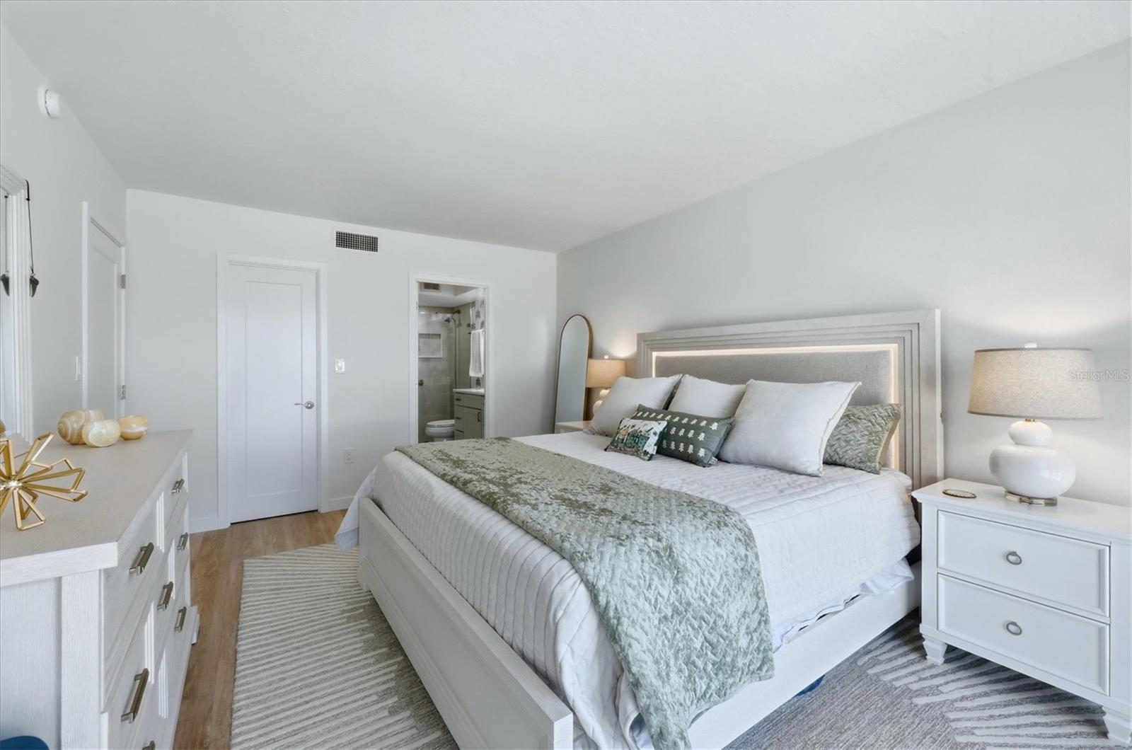 555 THE ESPLANADE N #205, VENICE, FL, 34285