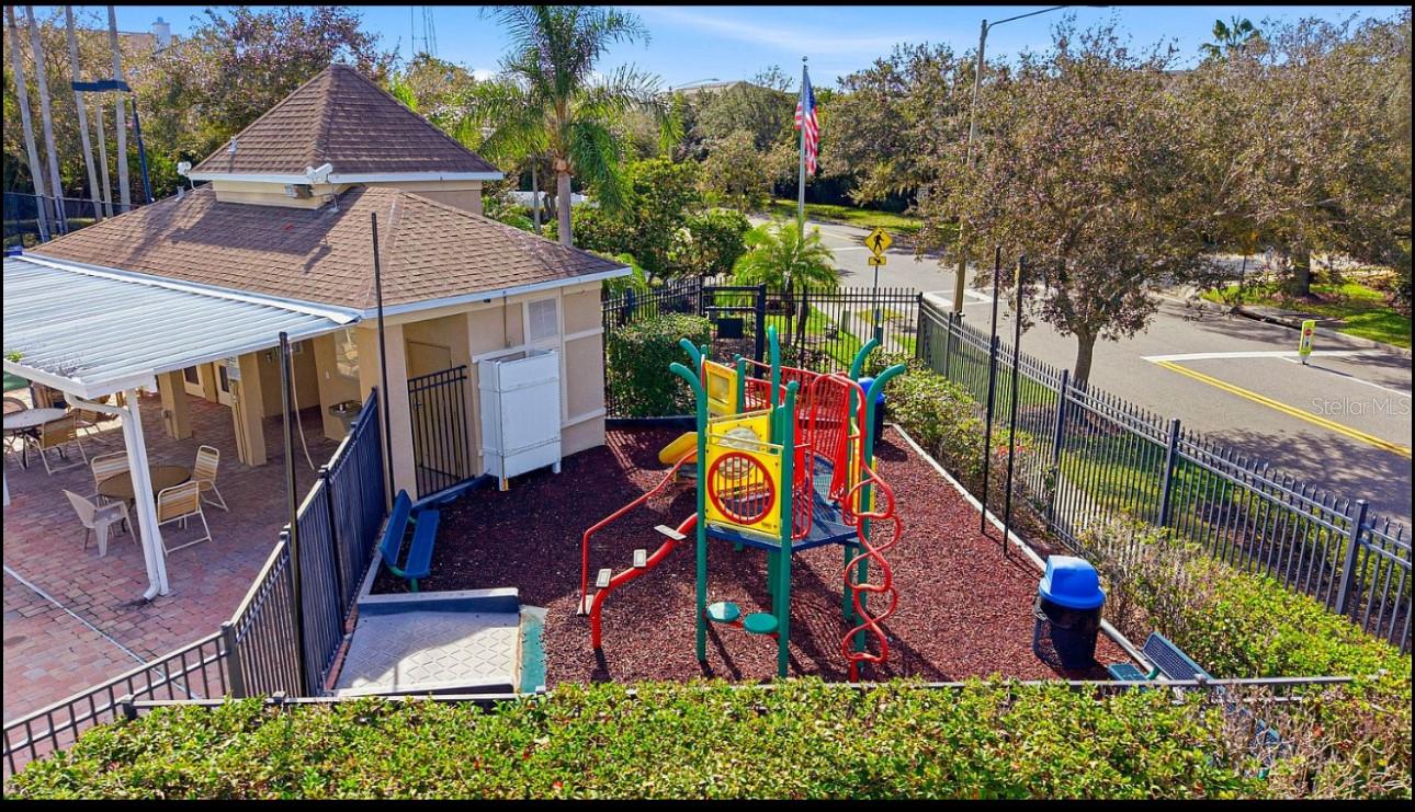 542 BLACK LION DR NE, ST PETERSBURG, FL, 33716