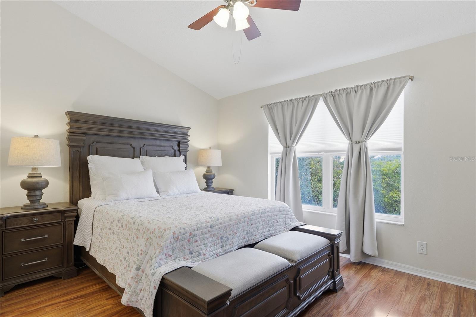 542 BLACK LION DR NE, ST PETERSBURG, FL, 33716