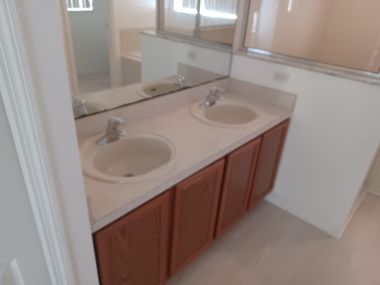 425 BRIDGEWATER CT, KISSIMMEE, FL, 34758