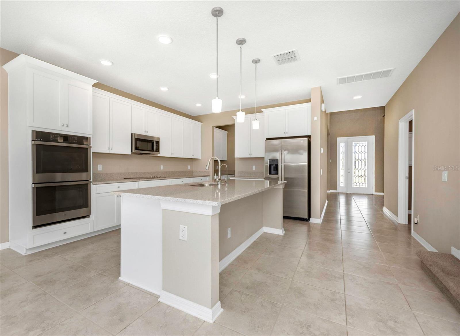 38132 COBBLE CREEK BLVD, ZEPHYRHILLS, FL, 33540
