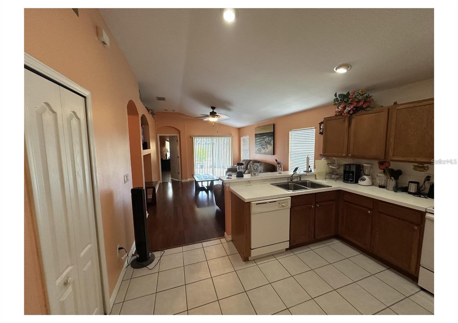 6812 ARAMON CT, WESLEY CHAPEL, FL, 33545
