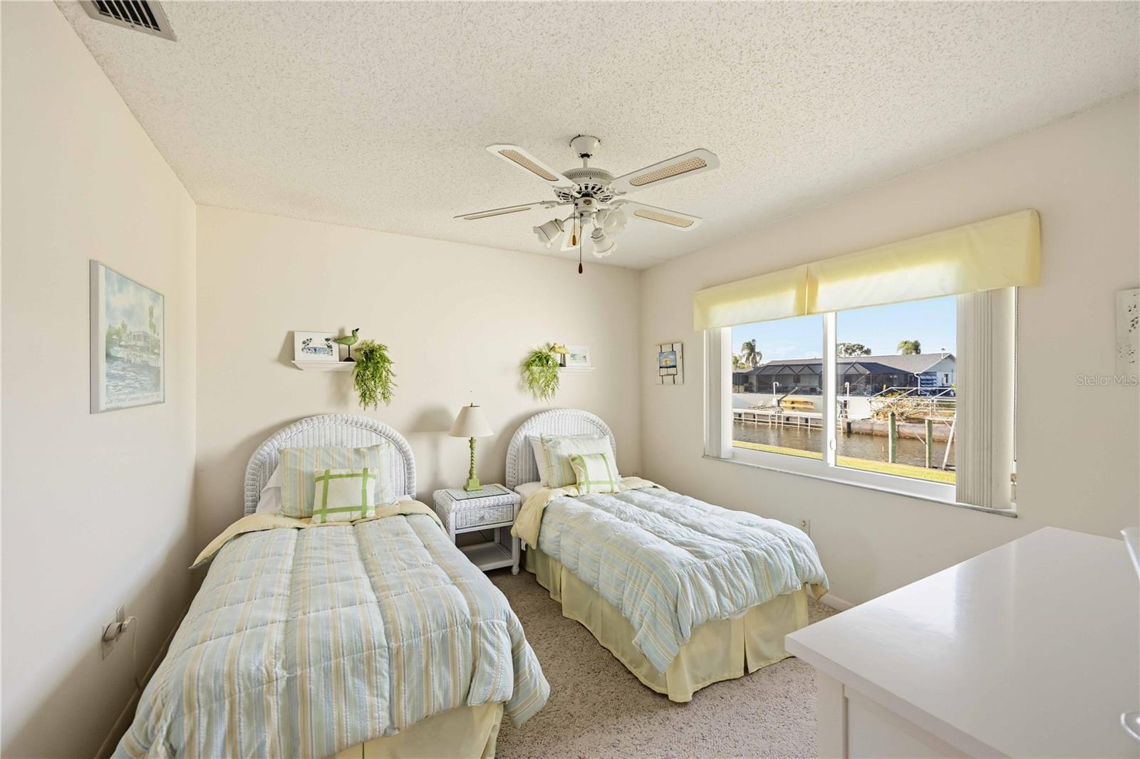 886 E 4TH ST, ENGLEWOOD, FL, 34223