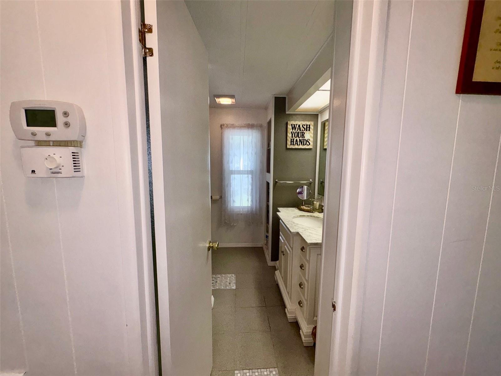 413 CERVINA DR N, VENICE, FL, 34285