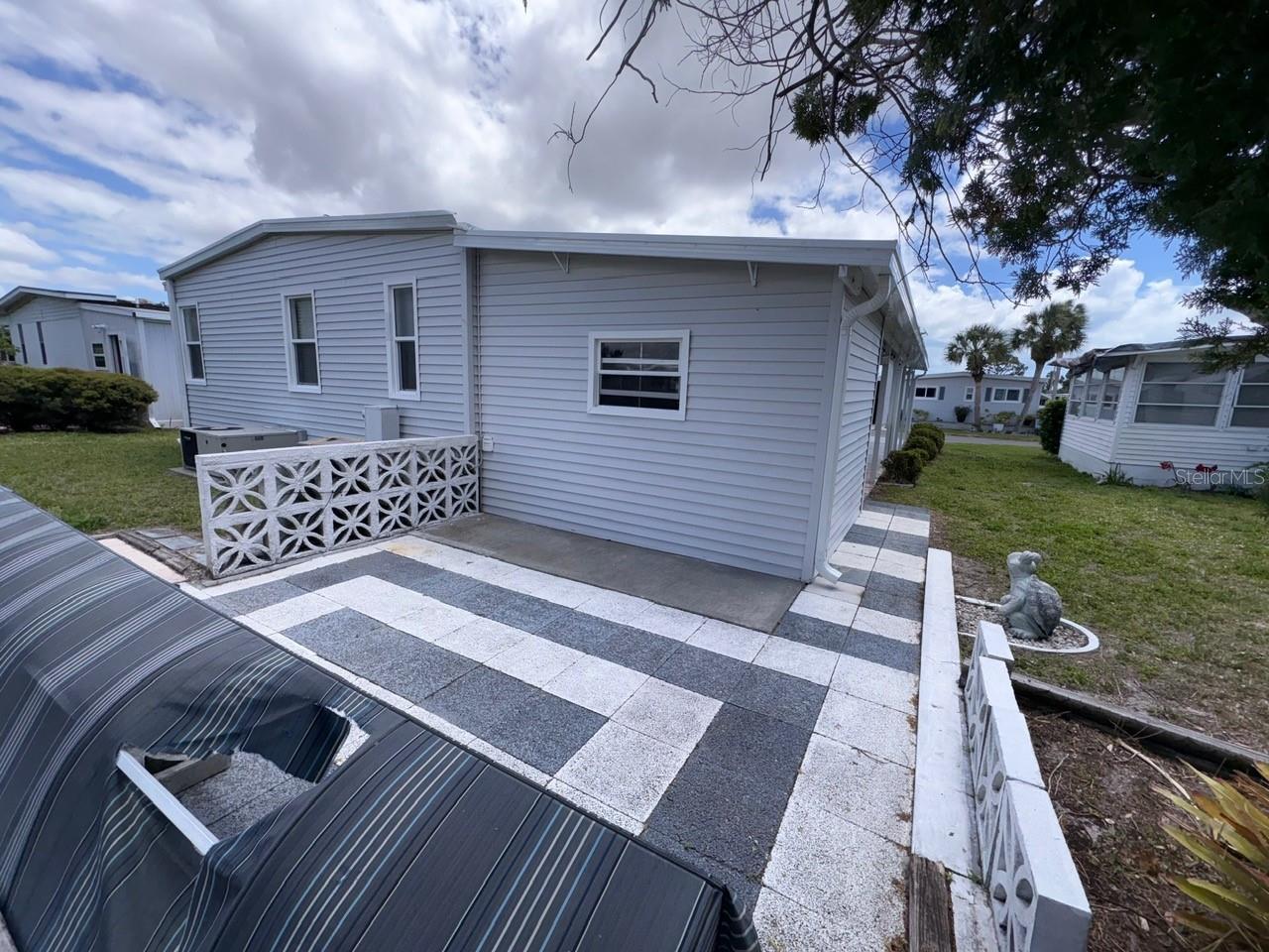 413 CERVINA DR N, VENICE, FL, 34285