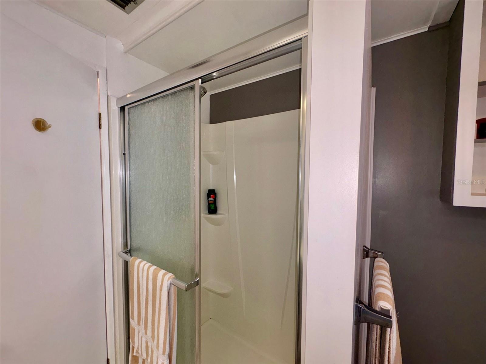 413 CERVINA DR N, VENICE, FL, 34285