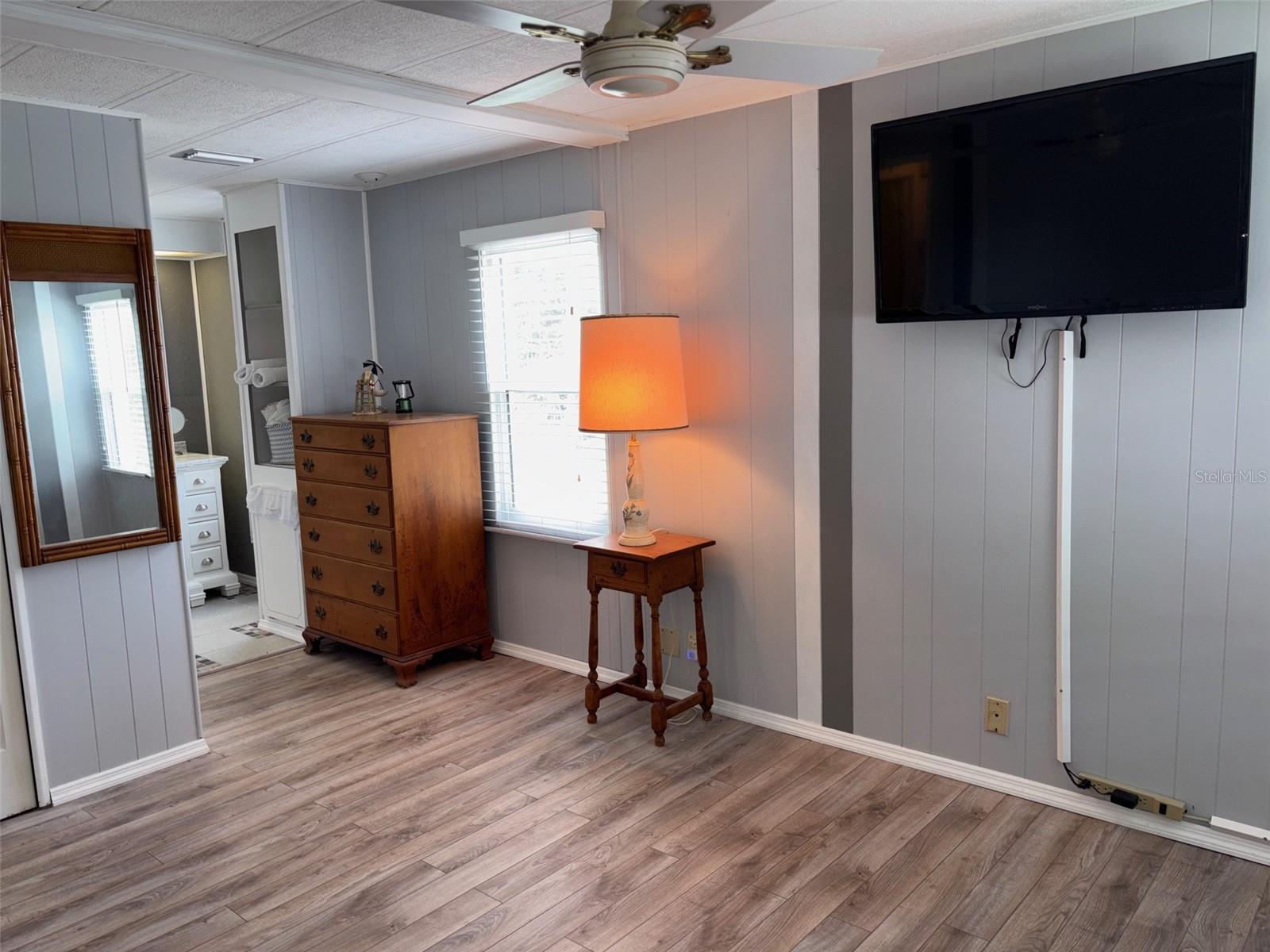 413 CERVINA DR N, VENICE, FL, 34285