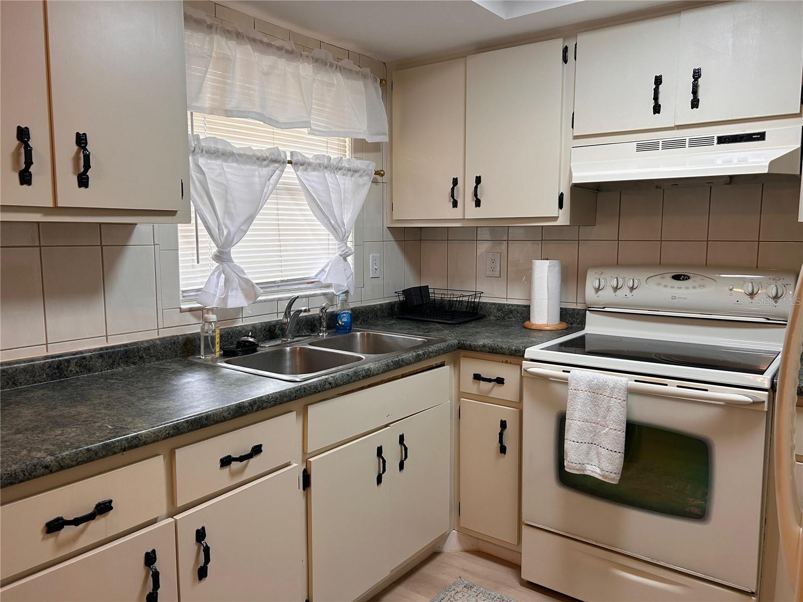 6029 WYOMING AVE, NEW PORT RICHEY, FL, 34653