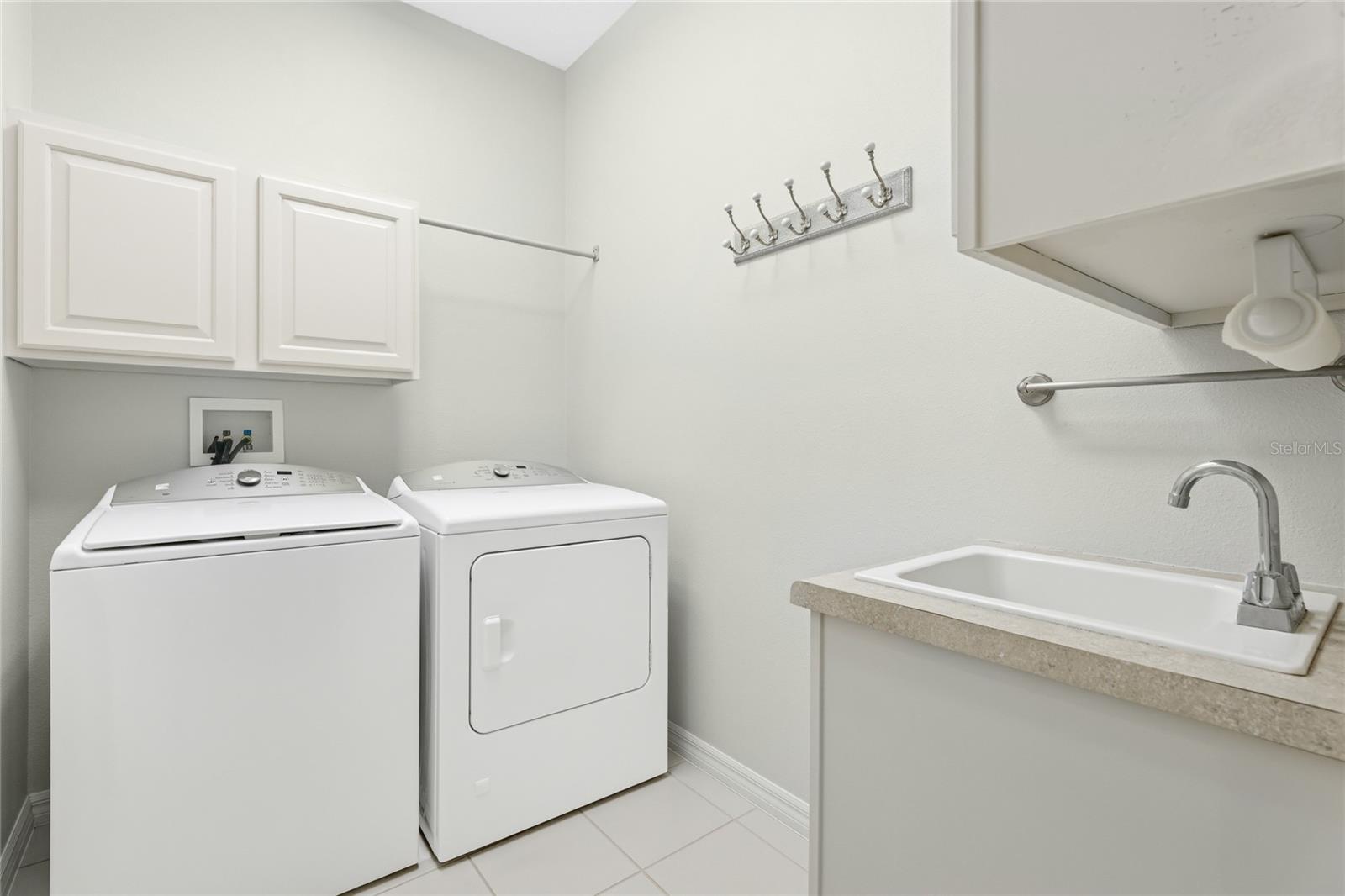 8120 VICTORIA FALLS CIR, SARASOTA, FL, 34243