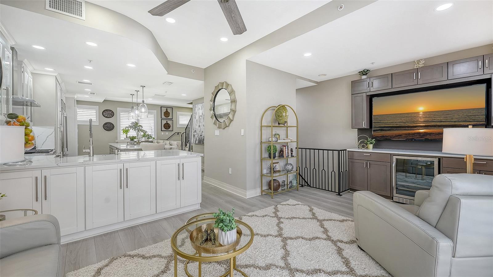 235 COCOANUT AVE #106-B, SARASOTA, FL, 34236