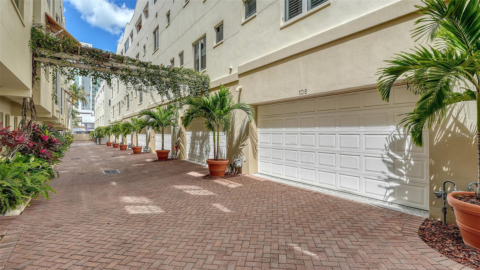 235 COCOANUT AVE #106-B, SARASOTA, FL, 34236