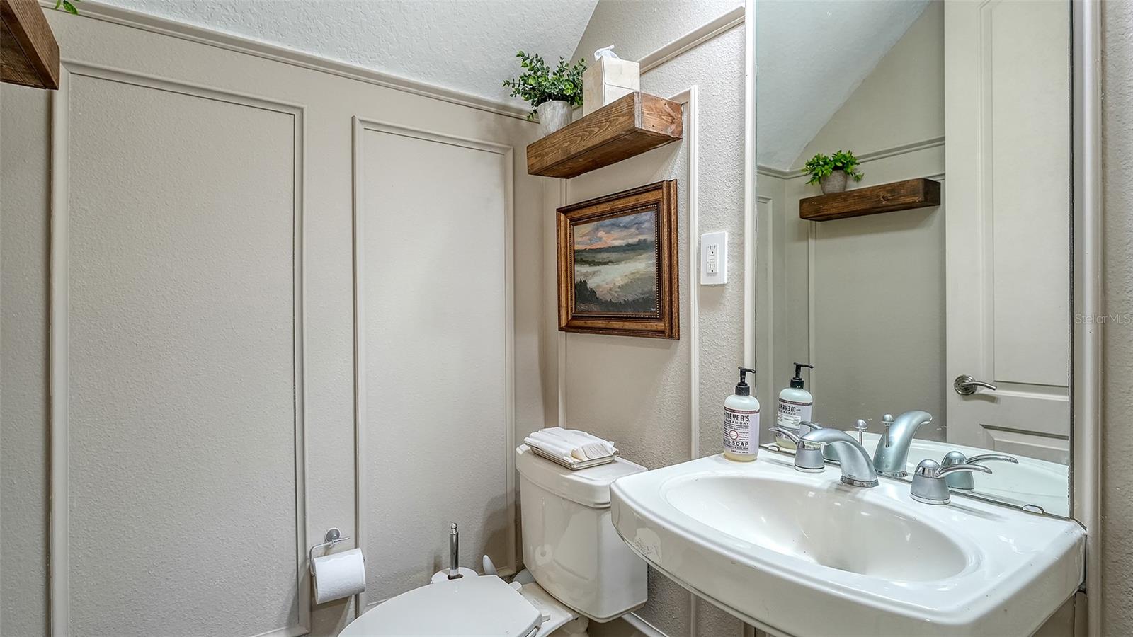 235 COCOANUT AVE #106-B, SARASOTA, FL, 34236
