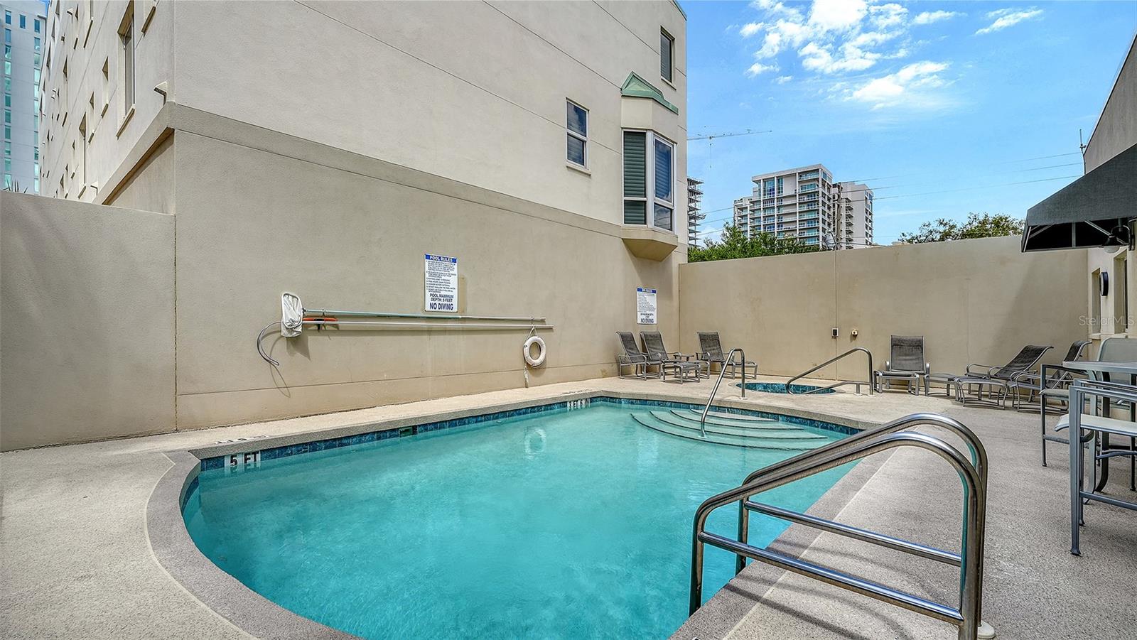 235 COCOANUT AVE #106-B, SARASOTA, FL, 34236