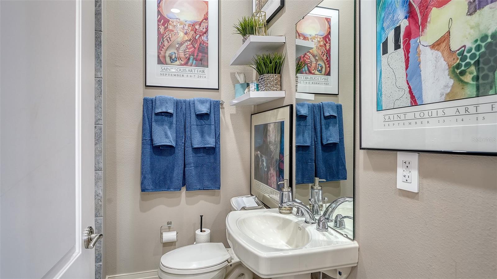 235 COCOANUT AVE #106-B, SARASOTA, FL, 34236