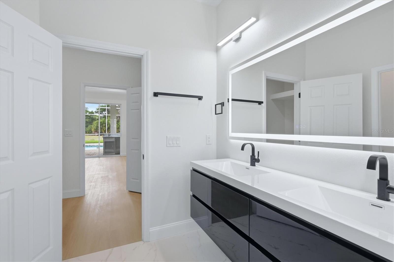 8115 PLANTERS KNOLL TER, BRADENTON, FL, 34201