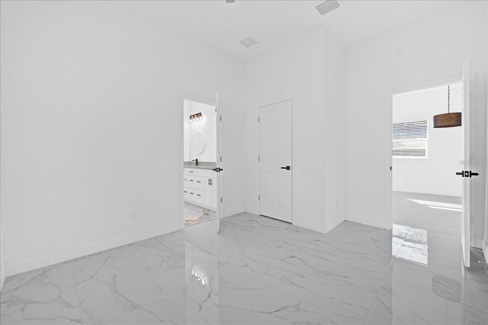 600 N LAKEWOOD AVE, OCOEE, FL, 34761