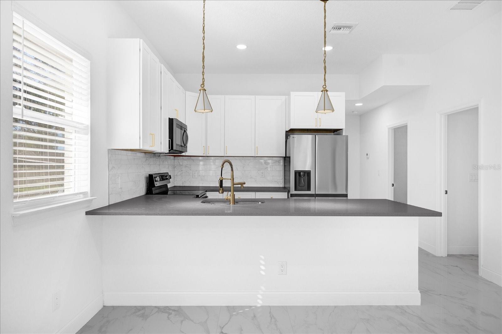 600 N LAKEWOOD AVE, OCOEE, FL, 34761